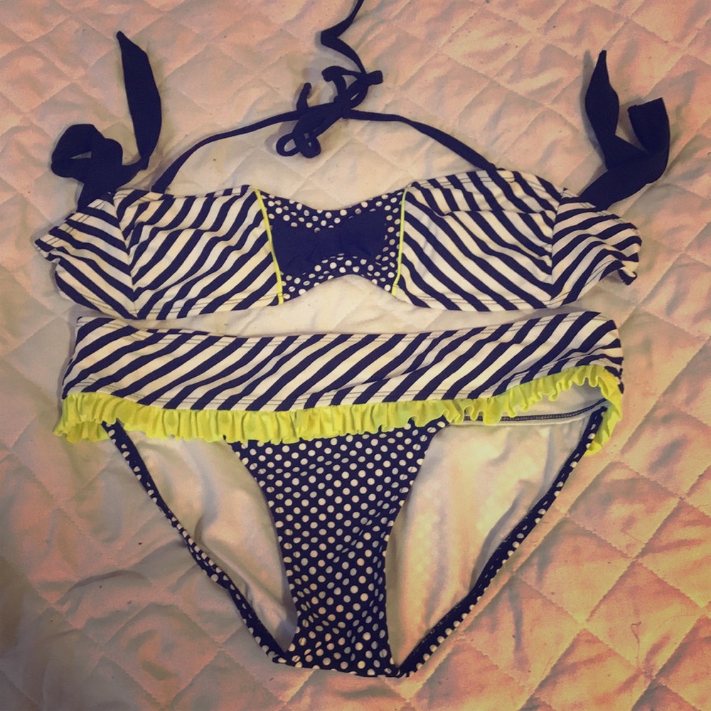 Swim suit